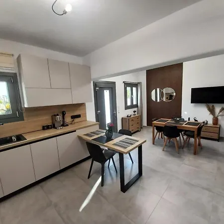 Velania House 2 *