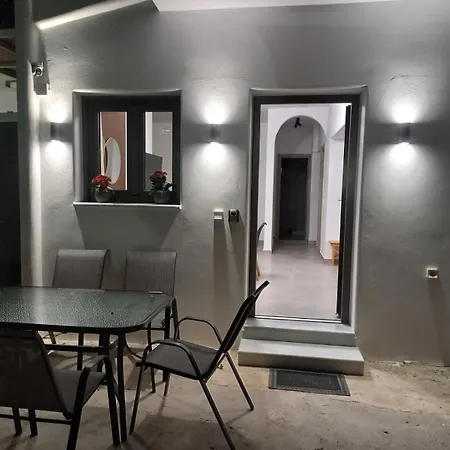 Velania House 2 Apartamento *