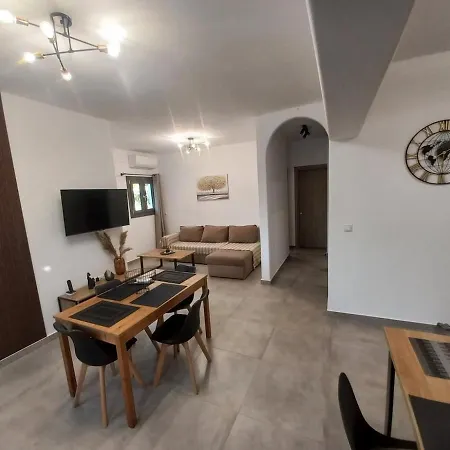 Apartamento Velania House 2 *